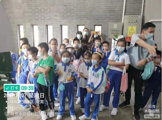 三盛環(huán)?？萍紨y手學(xué)校，開(kāi)啟不一樣的“垃圾減量日”